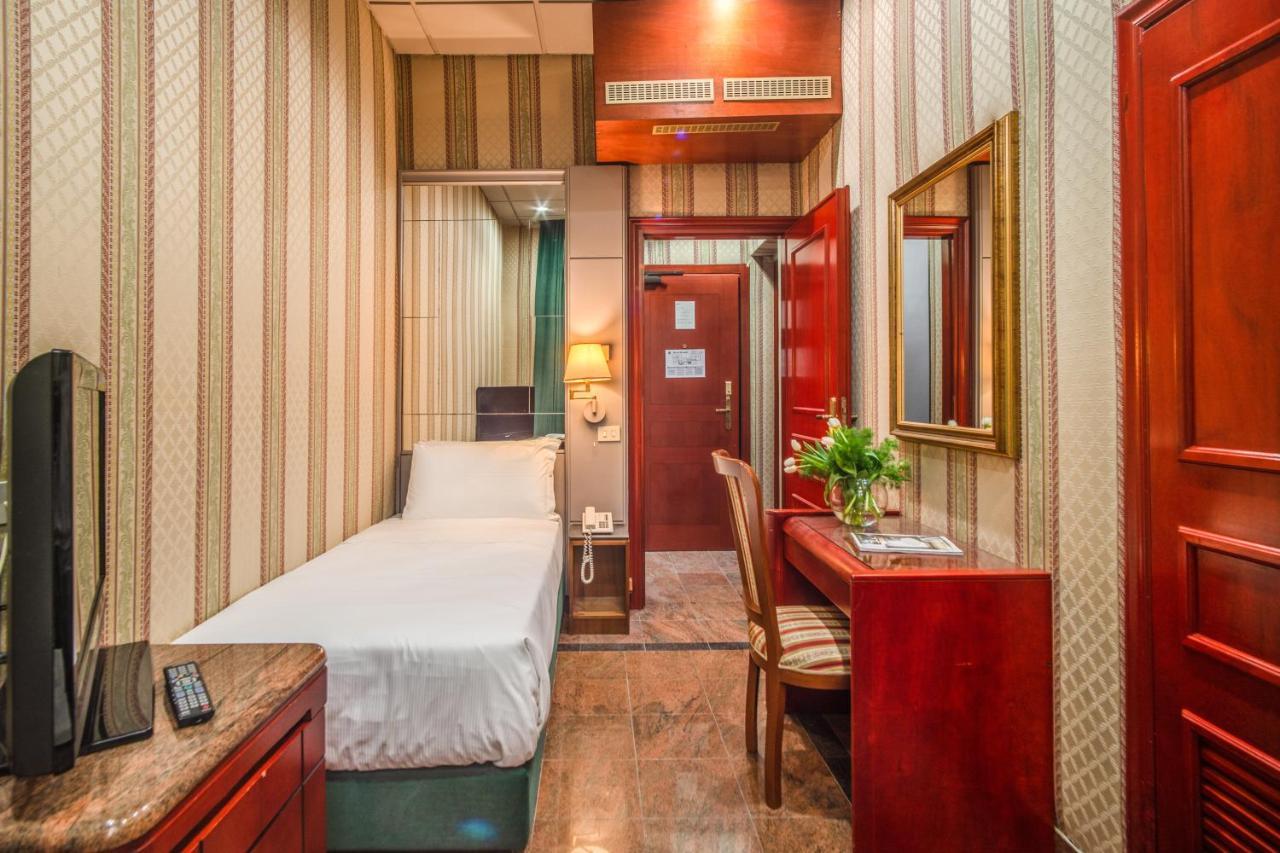 Castro Pretorio Easy Rooms Roma Ngoại thất bức ảnh